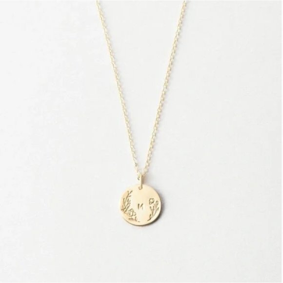 Free People Jewelry - Floral Letter V Initial Dainty Silver/Gold Disc Botanical Handmade Cute Necklace